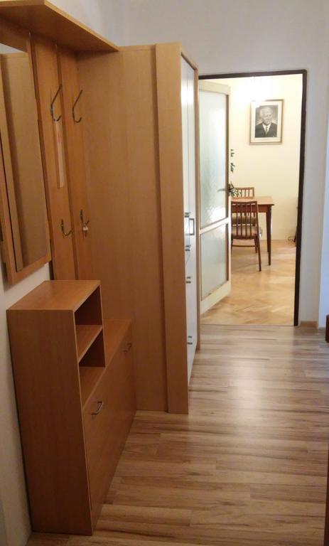 Retro Apartment Брезно Экстерьер фото